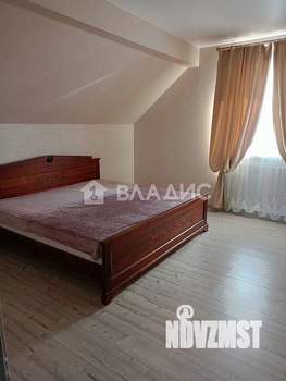 Дом 184м², 3-этажный, участок 16 сот.  