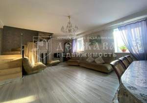 Дом 133м&sup2;, 2-этажный, участок 6 сот.  