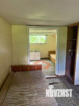 Дом 30м², 2-этажный, участок 5 сот.  