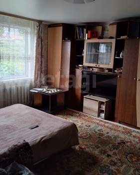 Дом 61м&sup2;, 1-этажный, участок 10 сот.  