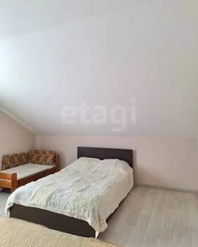 Дом 160м&sup2;, 2-этажный, участок 10 сот.  