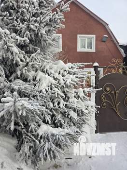 Дом 237м&sup2;, 2-этажный, участок 3 сот.  