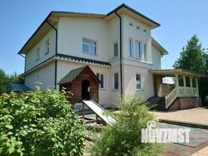 Коттедж 451м², 3-этажный, участок 15 сот.  