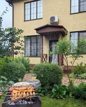 Дом 150м&sup2;, 2-этажный, участок 6 сот.  