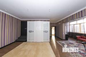 Дом 414м², 3-этажный, участок 10 сот.  