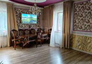 Дом 220м², 2-этажный, участок 10 сот.  