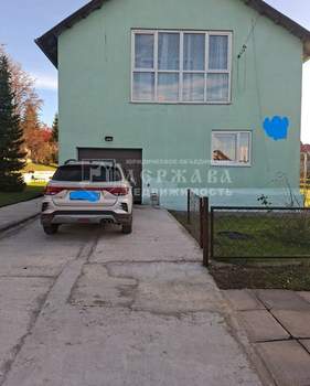 Дом 205м², 3-этажный, участок 10 сот.  