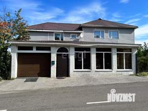 Дом 260м&sup2;, 2-этажный, участок 10 сот.  