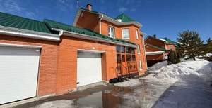 Дом 201м&sup2;, 2-этажный, участок 12 сот.  