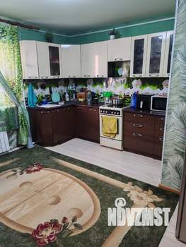 Дом 98м&sup2;, 2-этажный, участок 10 сот.  