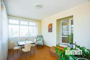 Коттедж 495м², 4-этажный, участок 16 сот.  