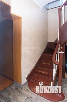 Коттедж 225м², 2-этажный, участок 6 сот.  