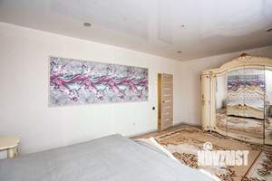 Дом 176м&sup2;, 2-этажный, участок 6 сот.  