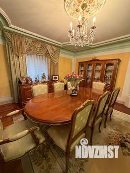 Коттедж 383м&sup2;, 3-этажный, участок 25 сот.  