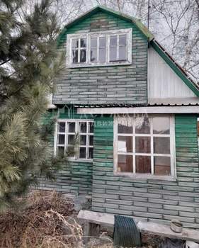 Дом 25м², 2-этажный, участок 8 сот.  