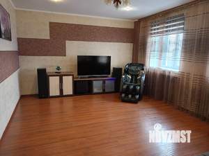 Коттедж 300м², 3-этажный, участок 10 сот.  