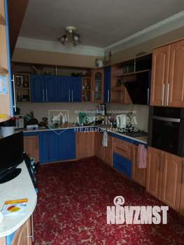 Дом 728м², 2-этажный, участок 12 сот.  