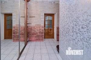 Дом 194м², 2-этажный, участок 15 сот.  