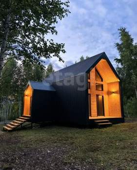 Дом 50м², 2-этажный, участок 6 сот.  