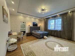 Коттедж 495м&sup2;, 3-этажный, участок 16 сот.  