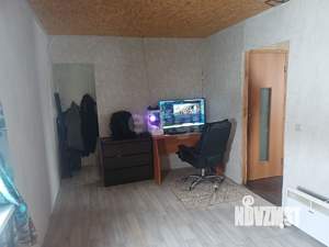 Дом 63м&sup2;, 2-этажный, участок 10 сот.  