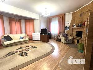 Коттедж 300м&sup2;, 3-этажный, участок 17 сот.  