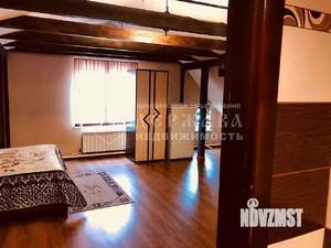 Дом 274м², 3-этажный, участок 7 сот.  