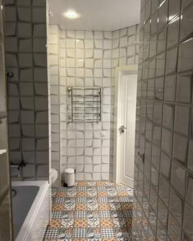 Дом 82м&sup2;, 2-этажный, участок 1 сот.  