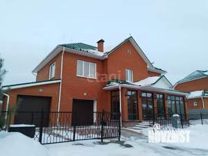 Дом 338м², 3-этажный, участок 15 сот.  