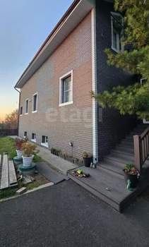 Дом 179м&sup2;, 3-этажный, участок 15 сот.  