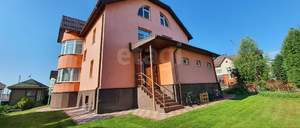 Дом 301м², 3-этажный, участок 10 сот.  