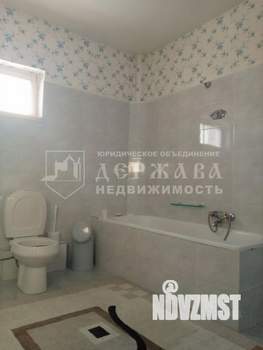 Дом 250м&sup2;, 3-этажный, участок 13 сот.  