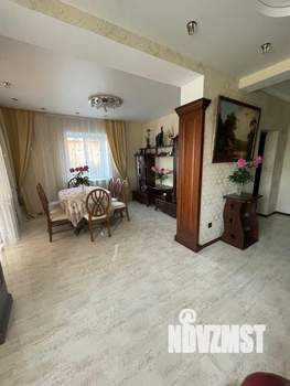 Коттедж 338м&sup2;, 3-этажный, участок 15 сот.  