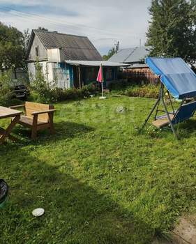 Дом 20м&sup2;, 2-этажный, участок 6 сот.  