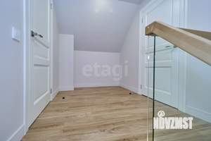 Дом 307м², 3-этажный, участок 10 сот.  