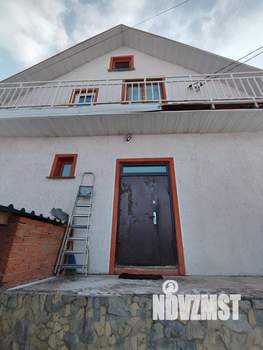 Дом 220м², 2-этажный, участок 10 сот.  