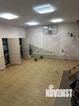 Коттедж 425м², 3-этажный, участок 10 сот.  