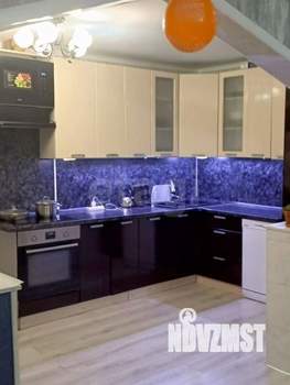 Дом 131м&sup2;, 2-этажный, участок 10 сот.  