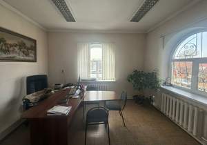 Дом 430м², 3-этажный, участок 20 сот.  