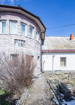 Дом 337м², 2-этажный, участок 15 сот.  