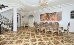 Дом 600м², 3-этажный, участок 8 сот.  