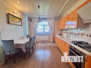 Дом 310м², 3-этажный, участок 10 сот.  