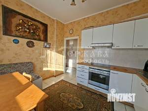 Таунхаус 205м², 3-этажный, участок 10 сот.  
