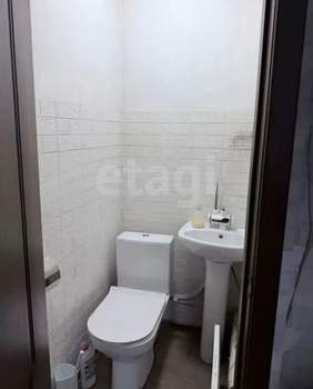 Дом 50м&sup2;, 1-этажный, участок 5 сот.  