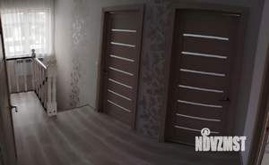 Коттедж 220м&sup2;, 2-этажный, участок 10 сот.  