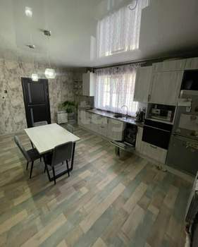 Дом 90м², 2-этажный, участок 9 сот.  