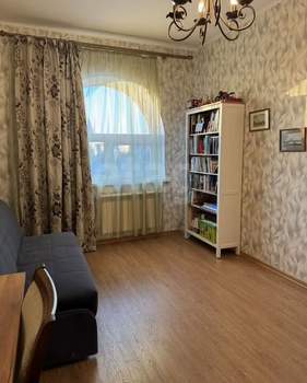 Дом 301м², 3-этажный, участок 10 сот.  