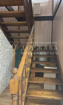 Дом 142м², 2-этажный, участок 9 сот.  