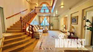 Коттедж 435м&sup2;, 3-этажный, участок 20 сот.  