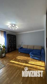 Дом 218м&sup2;, 3-этажный, участок 10 сот.  